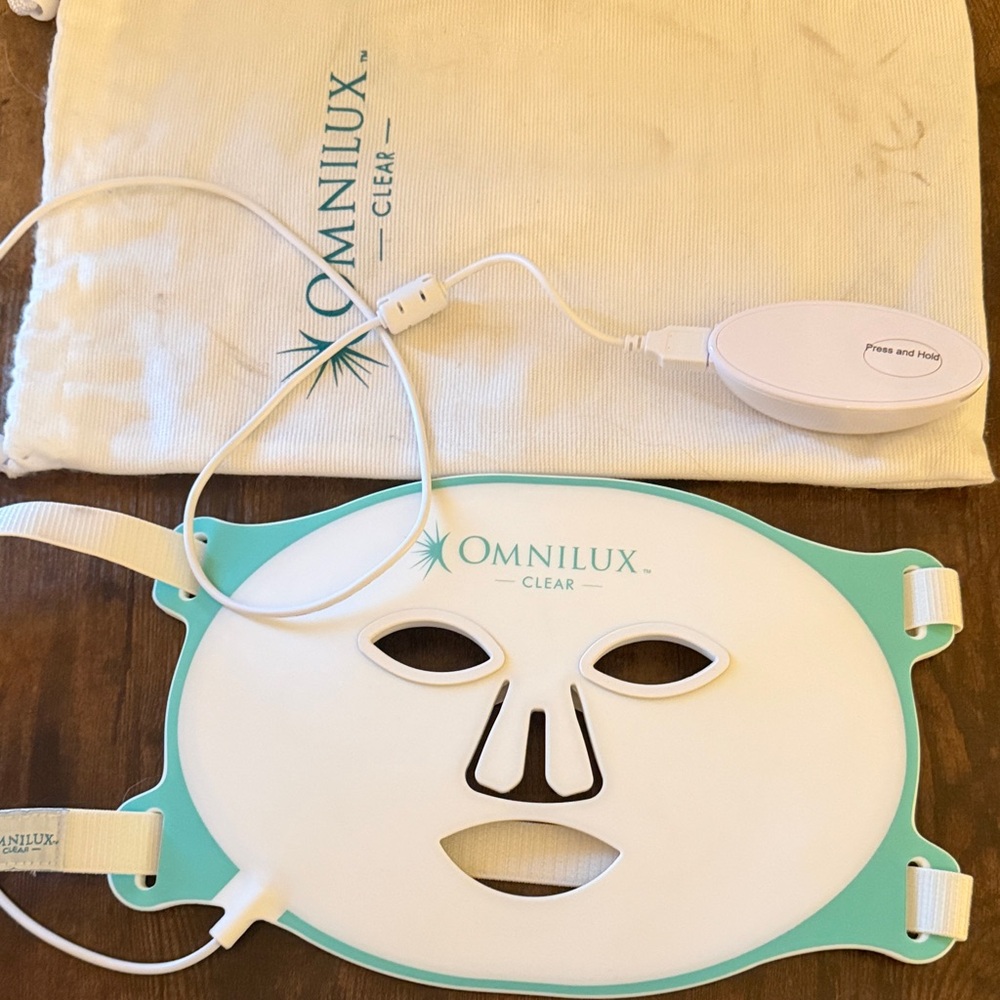 Omnilux Clear LED Face Mask in White and Teal
